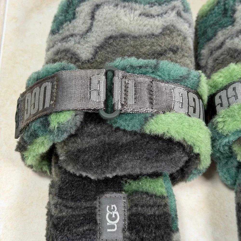 UGG Fluff It Slippers Mens 6 Women 8 Burnt Olive Camo Topo Slides 1134110